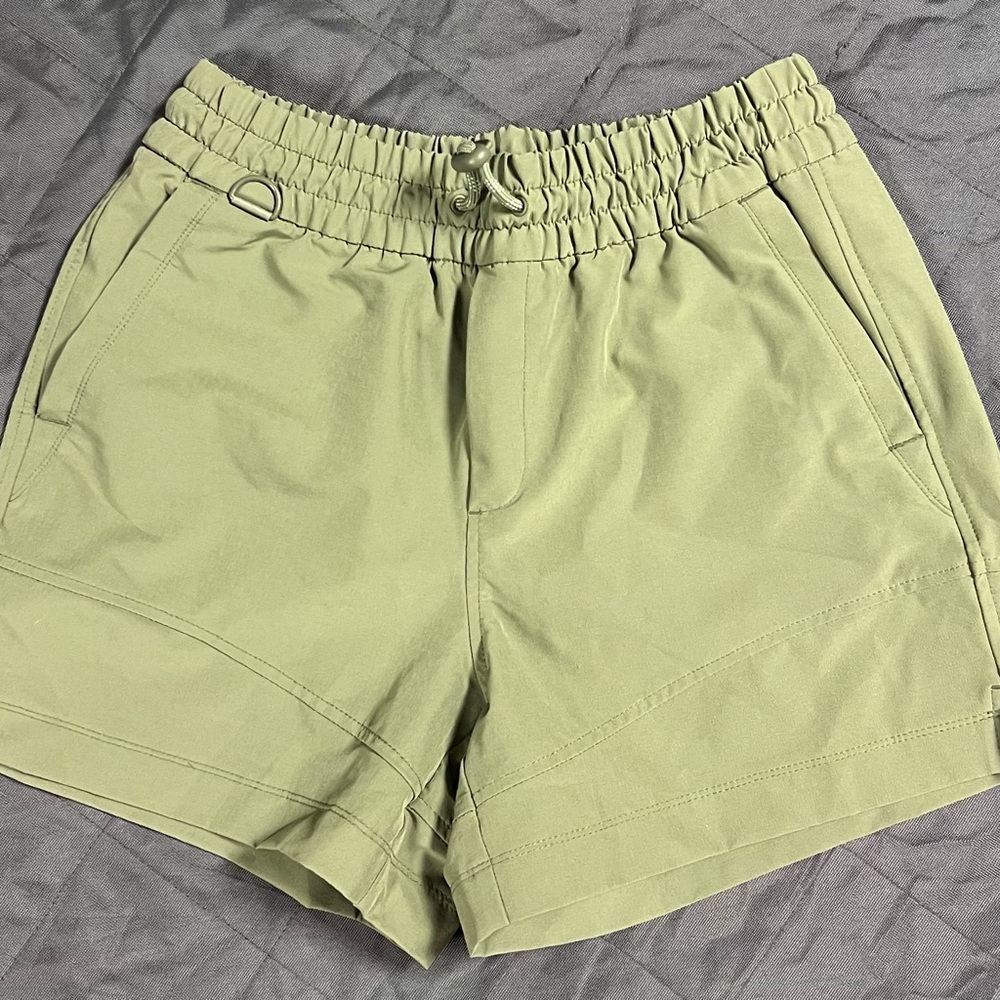 Old Navy Light Green Women's Athletic Shorts